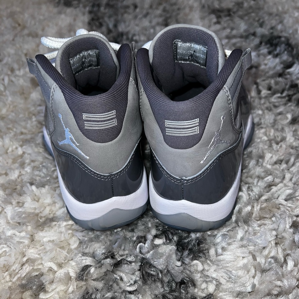 2021 Air Jordan 11 Retro Gray ‘Cool Grey’ - Picture 9 of 11